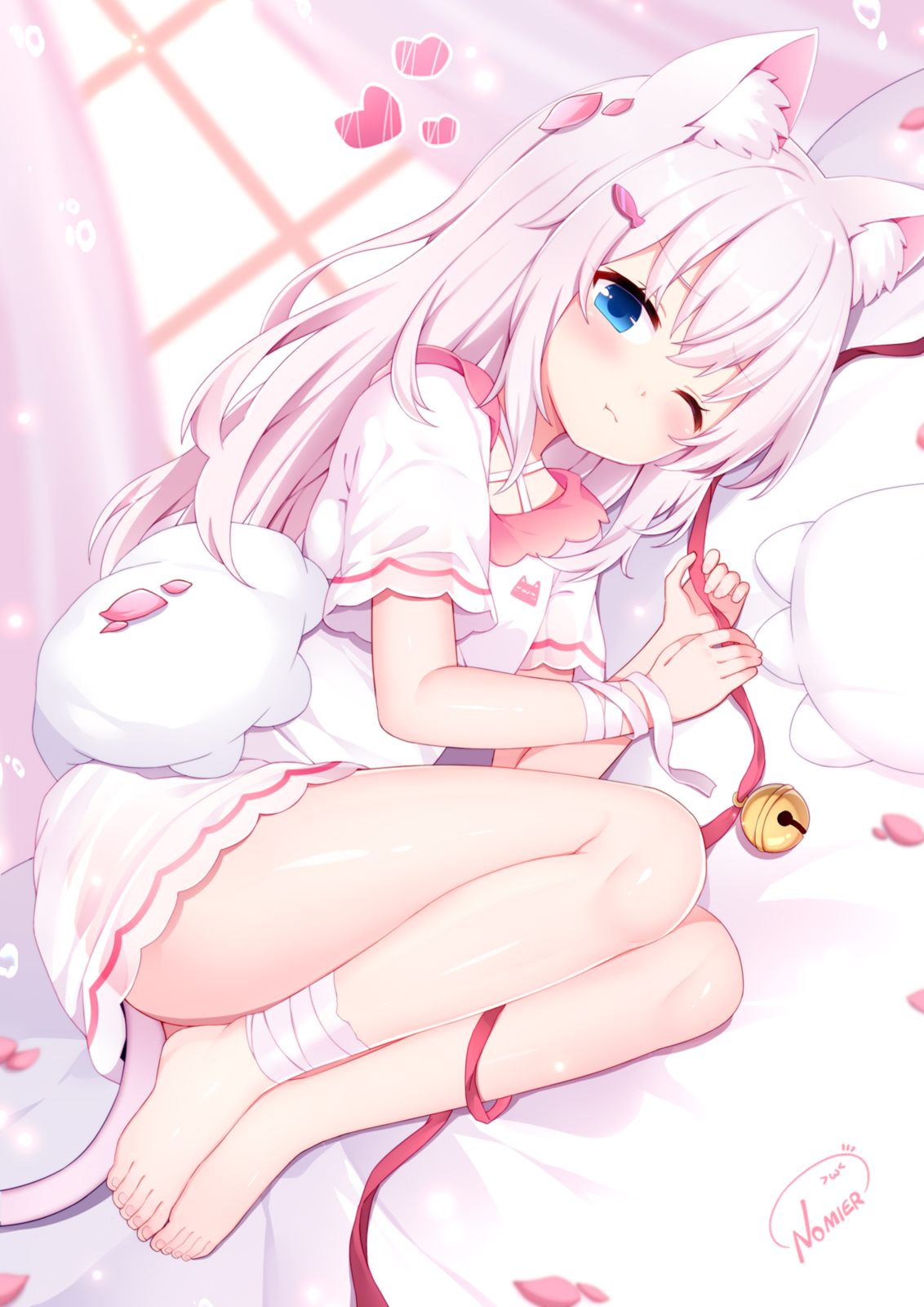Аниме арт маленькой девушки с ушками котика (нэко тянка), Anime Hub